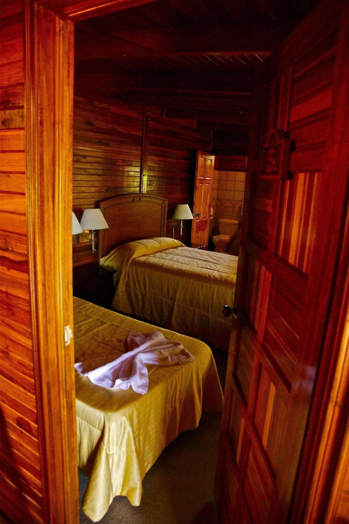 Santa Elena Lodge Cuajiniquil Exterior foto