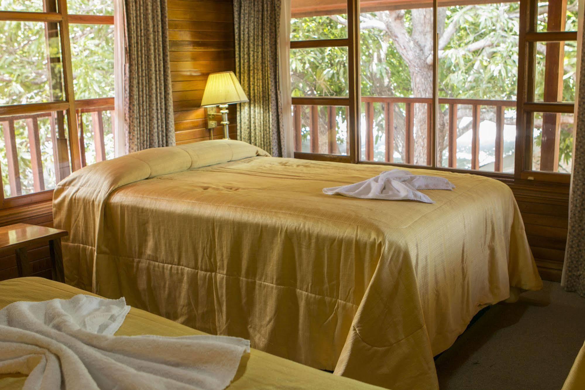 Santa Elena Lodge Cuajiniquil Exterior foto